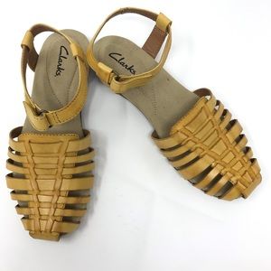 Clarks Jaina Canary Q Leather Huarache Sandals
